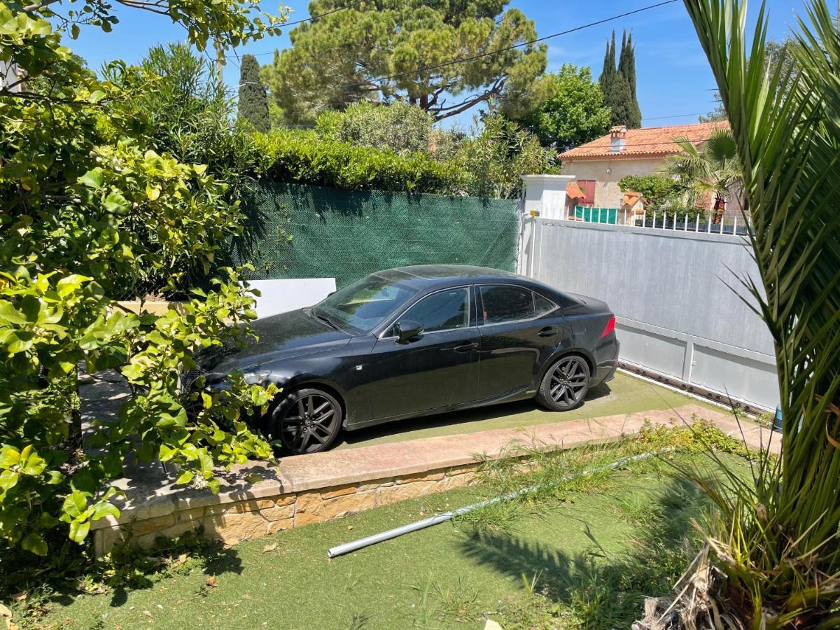 Location Studio De Charme Antibes Exterior photo